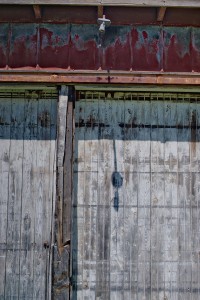 A Tamron SP 45mm Prime lens was used to capture this old door – © John Neel